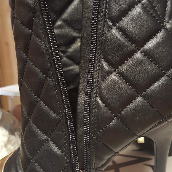 Booties heels - Picture 7 of 7